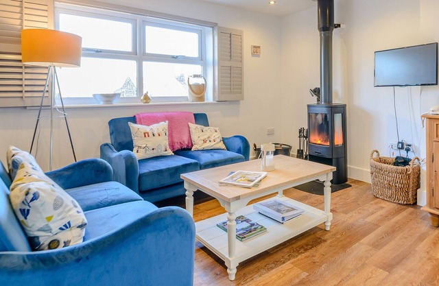 2 bedroom accommodation in Craster