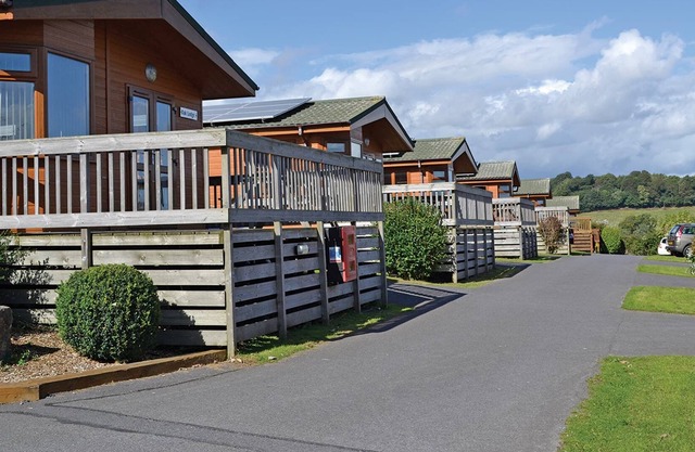 2 bedroom accommodation in Dawlish