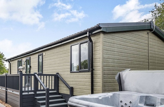 2 bedroom accommodation in Yaxham, Dereham