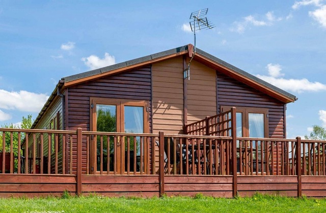 2 bedroom accommodation in Yaxham, Dereham