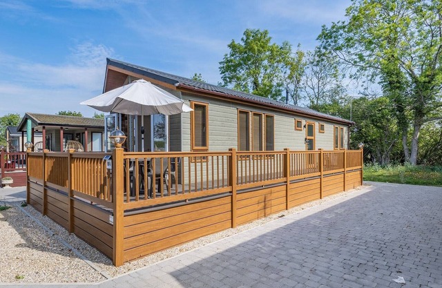 2 bedroom accommodation in Yaxham, Dereham