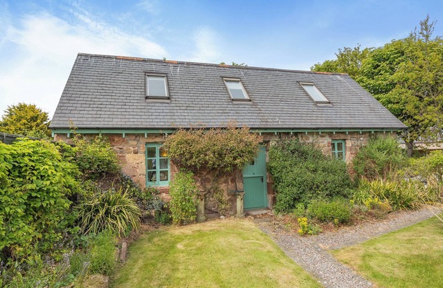 2 bedroom accommodation in Dornoch
