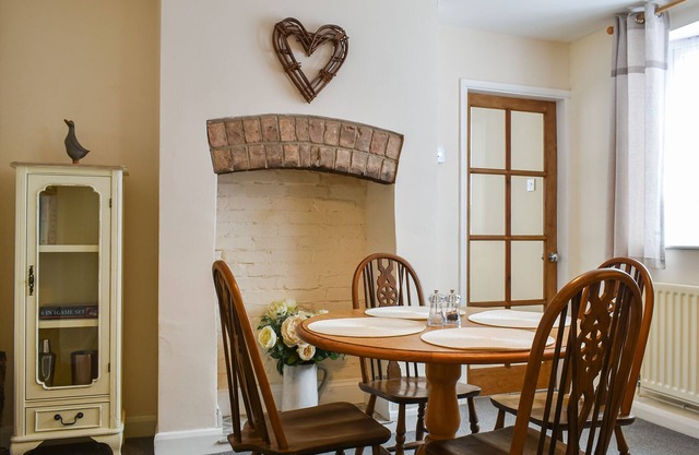 Tucked away in the village of Enderby in Leicestershire, is the lovely Peppercorn Cottage.