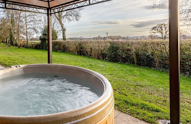 2 bedroom accommodation in Ledbury