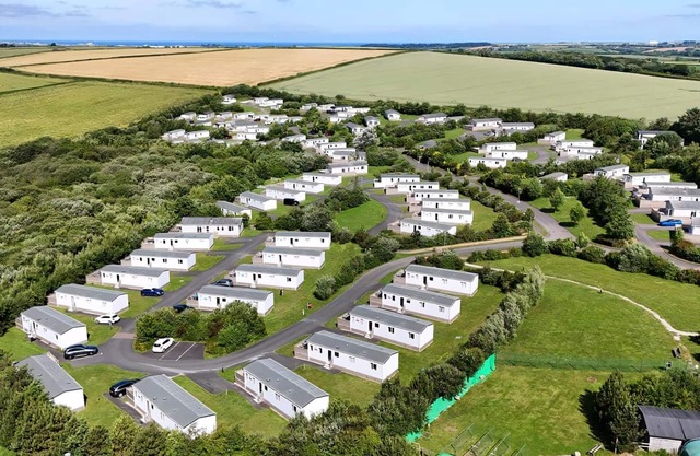 Spacious luxury 13ft-wide holiday home with one double and one twin (with 2ft 4in wide beds).