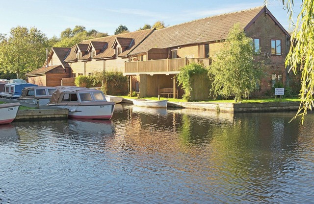 Hébergement 2 chambres à Wayford Bridge, près de Stalham