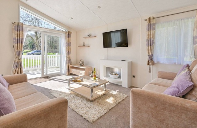 2 bedroom accommodation in Notter Bridge, Saltash