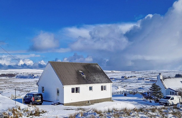 2 bedroom accommodation in Staffin