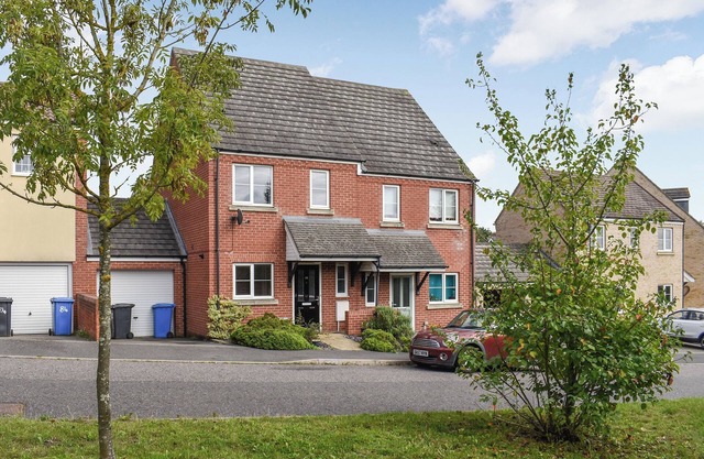 Bright, spacious, modern two-bedroom house close to amenities.