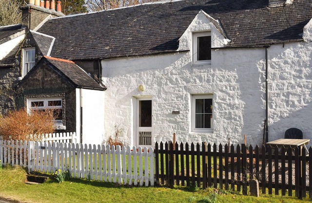 2 bedroom accommodation in Kentallen, near Appin