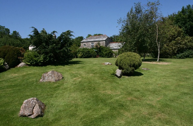 2 Chambre Logement dans deux acres de jardins sur le bord du village de Blisland