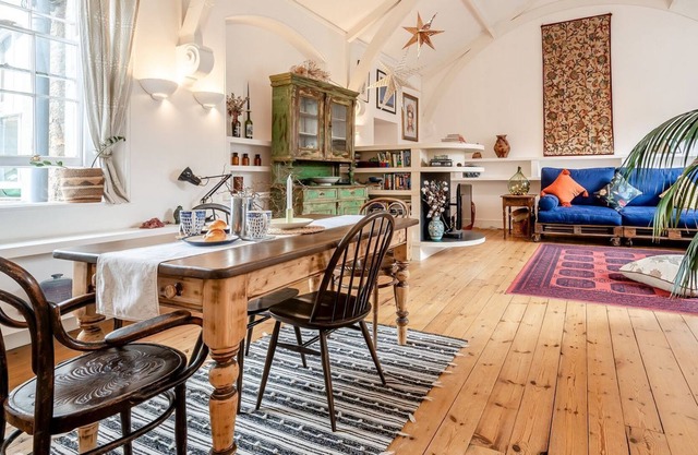 2 bedroom accommodation in Frome