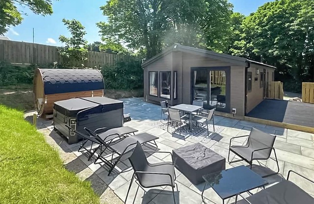 Step into a sanctuary of comfort and elegance with the exquisitely designed Spa Retreat 2 lodge.