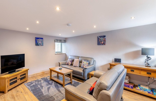A beautiful stone built barn conversion in the heart of the Peak District National Park.
