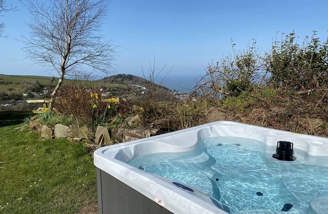 2 bedroom accommodation in Lynton