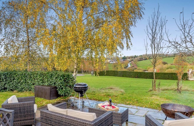 2 bedroom accommodation in Oakham