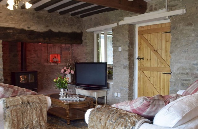 2 bedroom accommodation in Talley