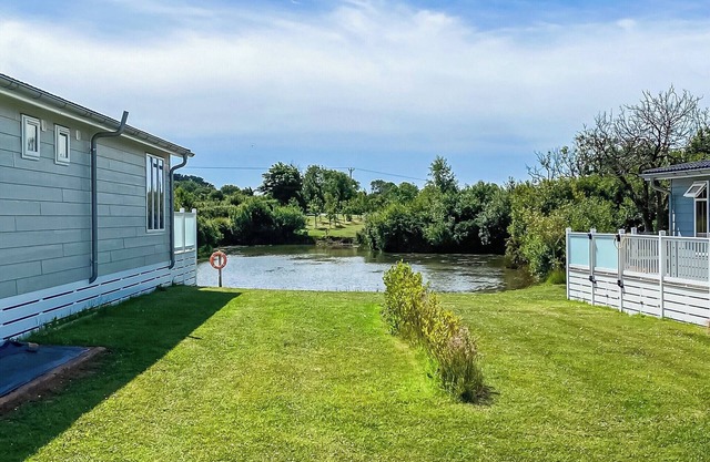 2 bedroom accommodation in St Florence, Tenby