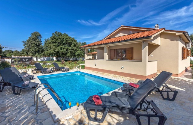 Belle maison de 2 chambres à Betiga