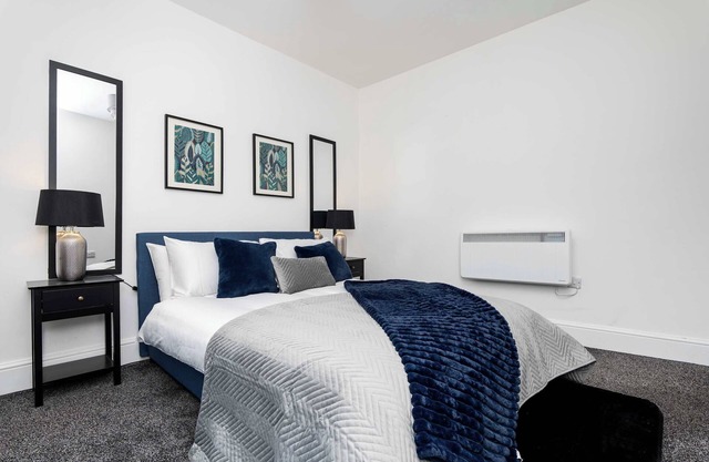 2 Bedroom Apartment-Free Parking