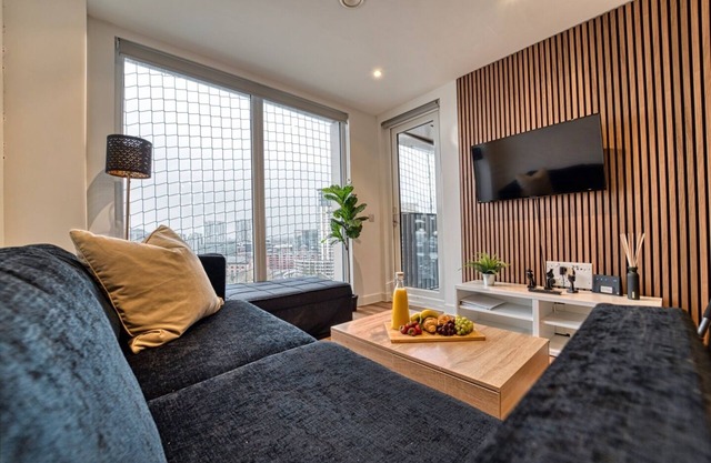 2-Bedroom Apartment | At Vibrant Salford Quays
