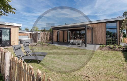 2 Bedroom Awesome Home In Voorthuizen