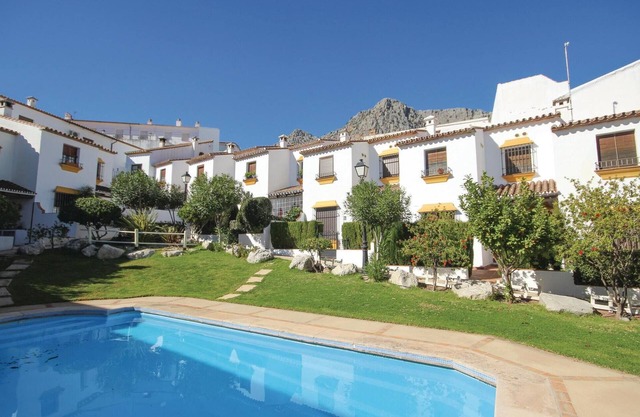 Belle maison de 2 chambres à Montejaque