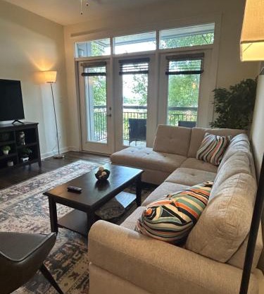 2 Bedroom Boutique Apartment in Charlotte