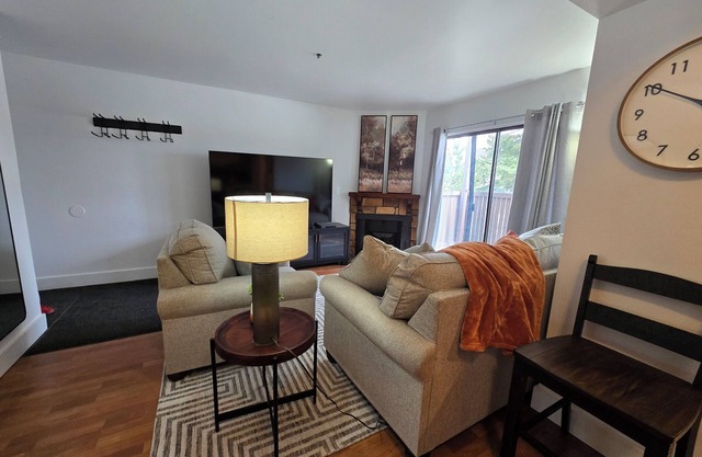 2-bedroom condo in Park City near mountain resorts for skiing, biking, hiking...