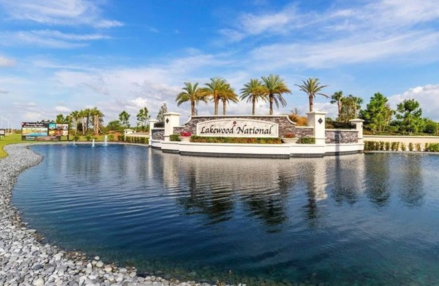 2 Bedroom Condo 225438 by Houzlet