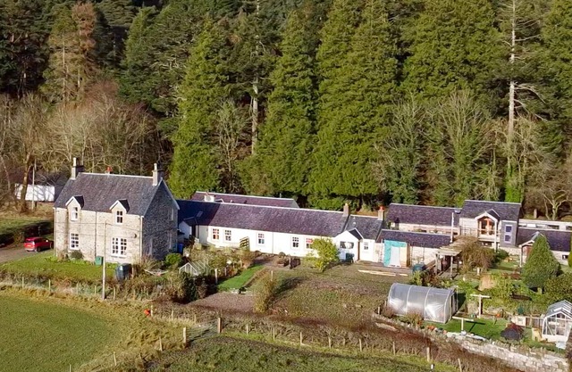 Mhairi's Cottage