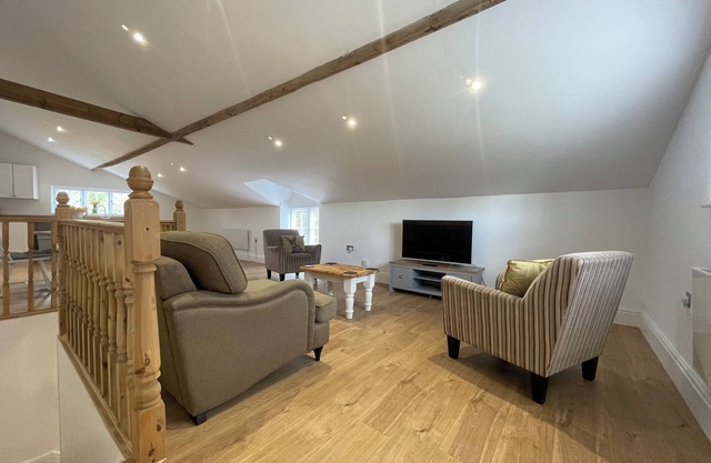 2 bedroom cottage in the heart of Old Town