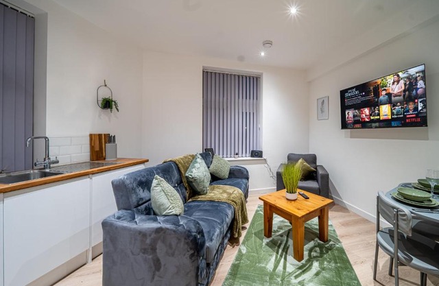 2-Bedroom Cozy Hideaway Close to Hollingworth Lake in Milnrow