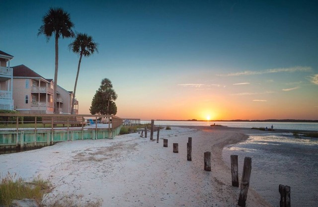 2 Bedroom Deluxe on Edisto Beach, Wyndham Ocean Ridge!!