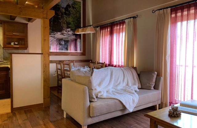 2 Bedroom Duplex Apartment in La Molina