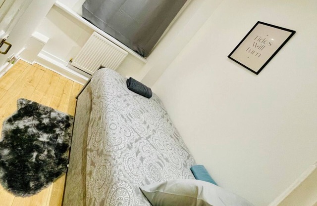 2 Bedroom Flat in City Centre