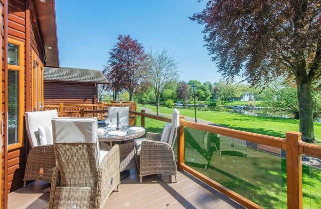 2 bedroom accommodation in Stratford-Upon-Avon