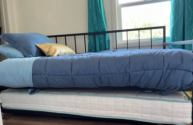 2-bedroom house in Riverside