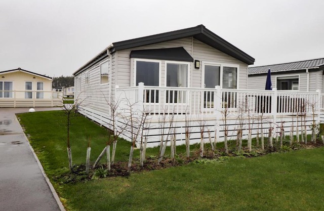 2 bedroom Lodge at Pevensey Bay