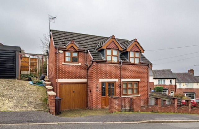 2 bedroom lux house in Sheffield