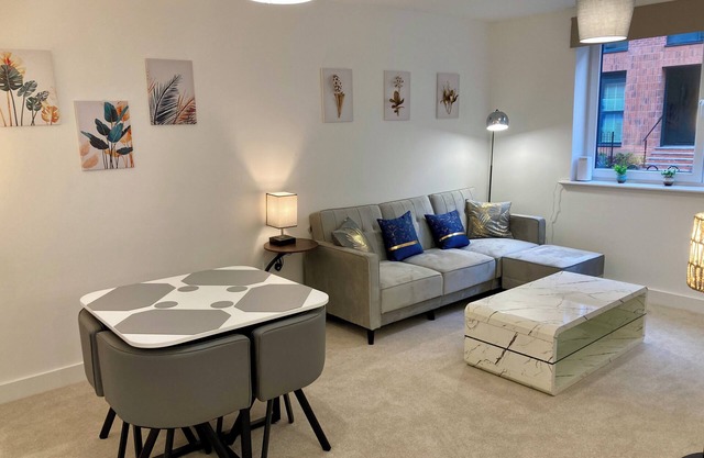 2 Bedroom Luxury ground floor Flat! Derby City center! New house! Free Parking!