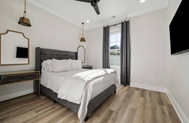 2 Bedroom, Main Level