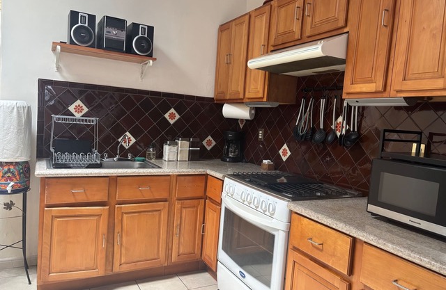 2-bedroom Villa in lovely San Pedro Tlaquepaque with WiFi, AC