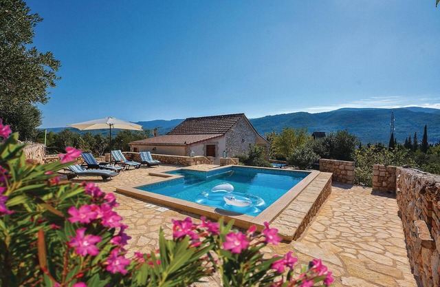 Belle maison de 2 chambres à Stari Grad