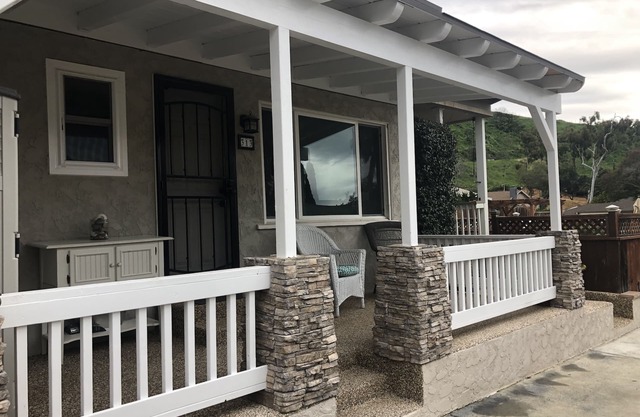 Retraite sur la colline de la ville de Ventura Beach avec 2 chambres