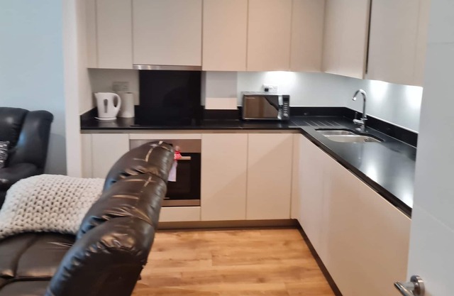 2 bedroom private apartment with breakfast
