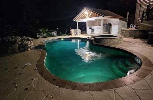 2 bedroom private suite