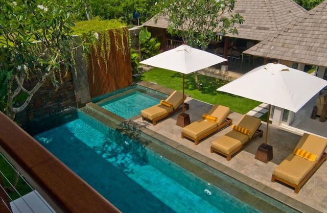 2 chambres à coucher, séjournez dans une villa avec piscine privée et 5 chambres
