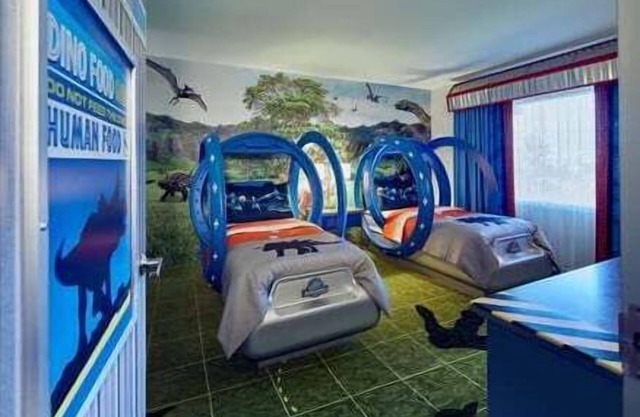 2-Bedroom Suite at a 4⭐️ Hotel
