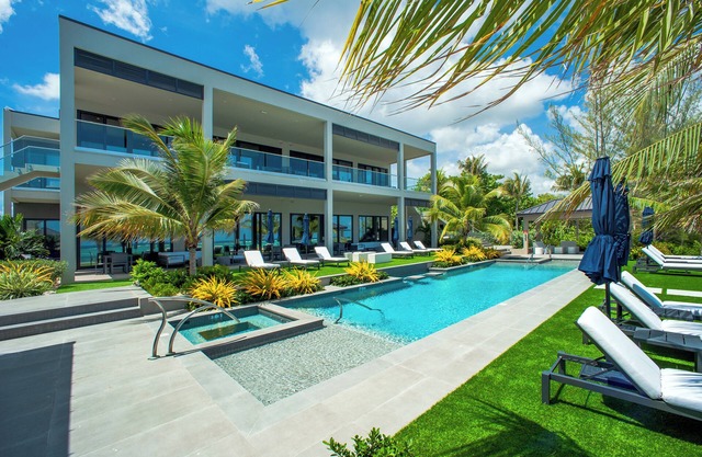 2 Bedroom Suite